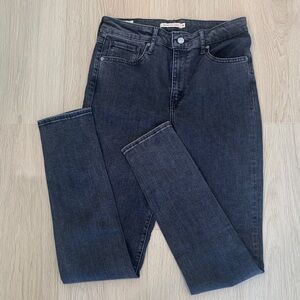 LEVI’S 721 High Rise Skinny Jeans Black - Sz 29